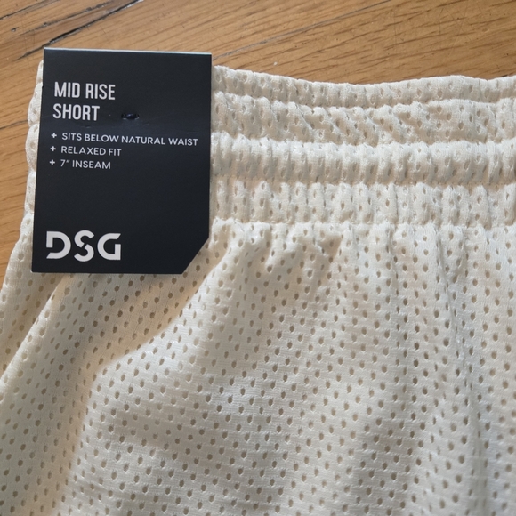 DSG Cream Athletic Shorts Lightweight Breathable Design - Picture 5 of 5
